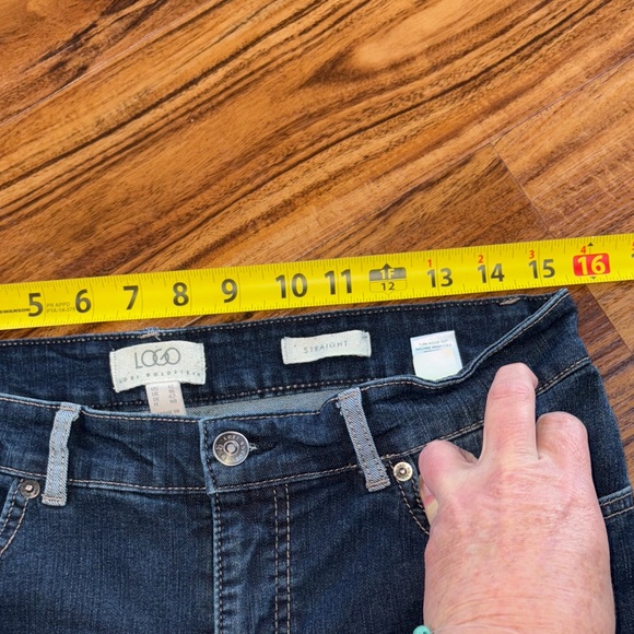 LOGO~ Lori Goldstein Women's ombré Straight Leg ankle Jeans - Dark to Light Blue - Picture 7 of 9